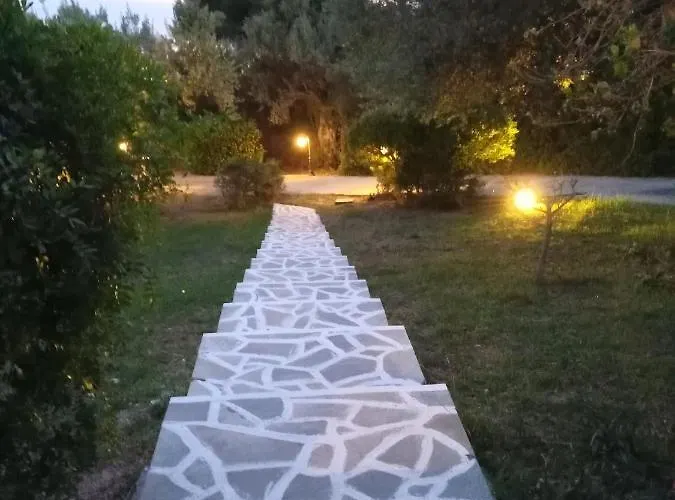 בית נופש Votsalo Summer House By The *